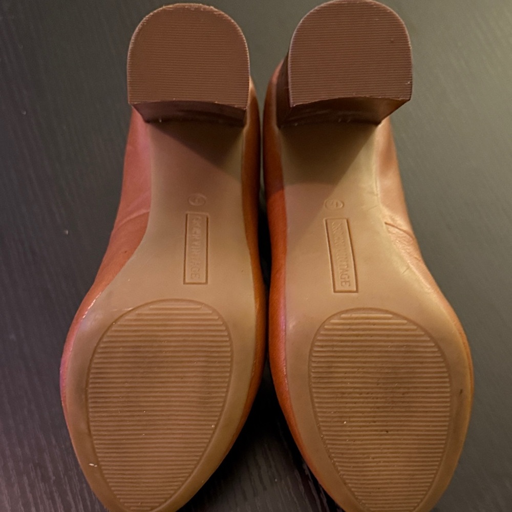Crown Vintage- Tan T-Strap Heels - Picture 5 of 7